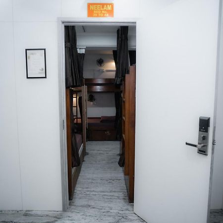 Pearl Courtyard Dormitory 瓦拉纳西 外观 照片