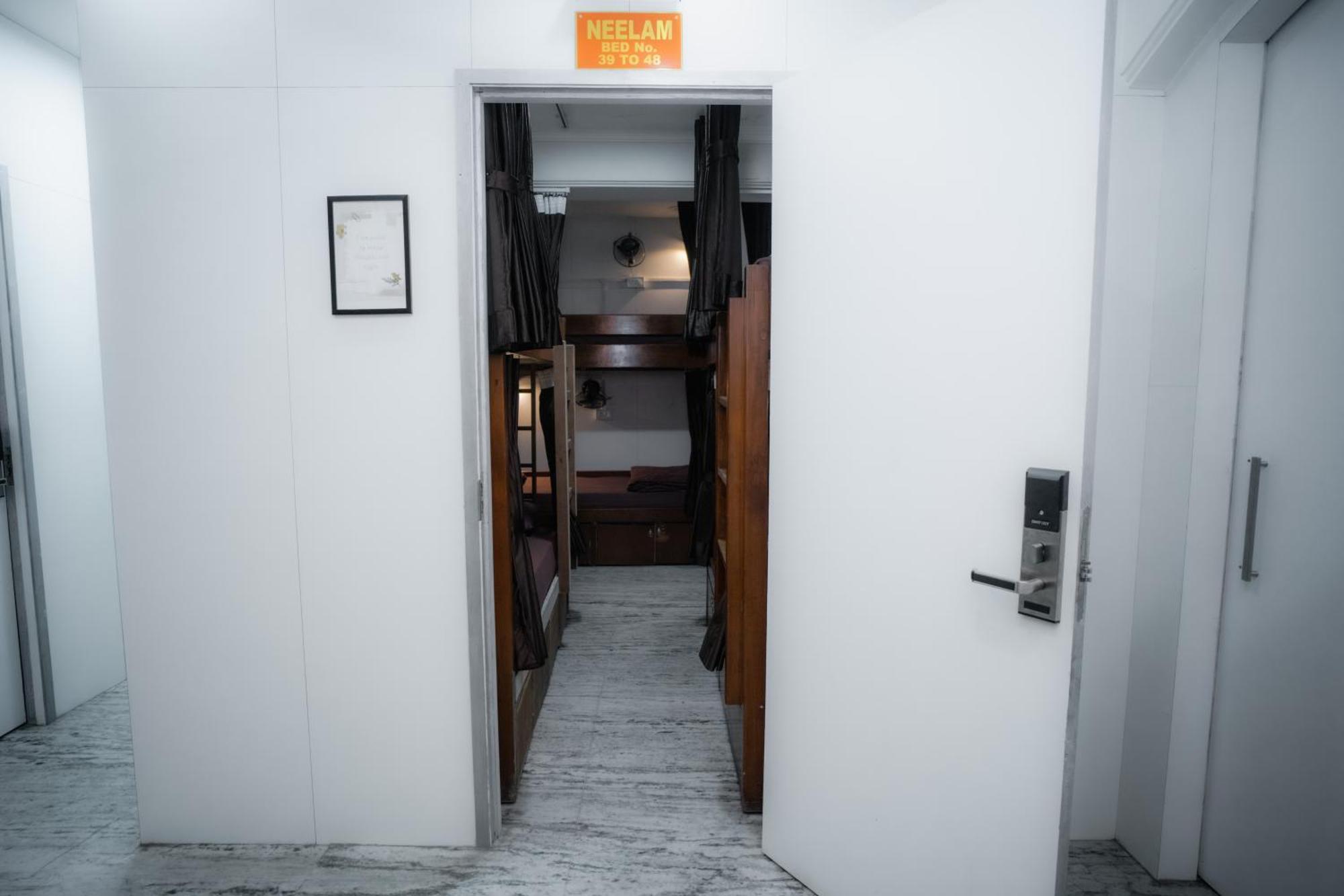 Pearl Courtyard Dormitory 瓦拉纳西 外观 照片